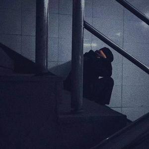 公交车被多人伦㢨系H
