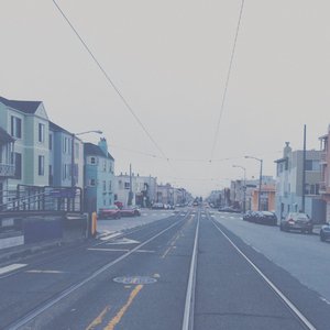 公交车被多人伦㢨系H
